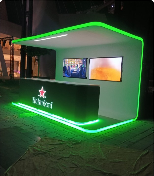 Back-lit bar unit with integrated screens